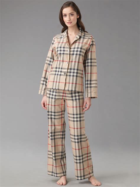 burberry robe fille|burberry pajamas women's.